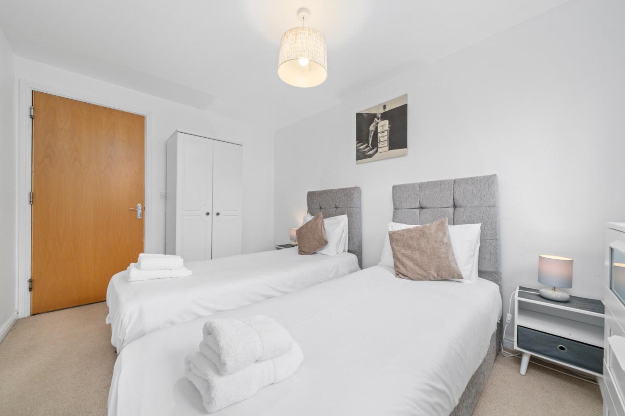 Saughton Suite With Views Of Water Of Leith Εδιμβούργο Εξωτερικό φωτογραφία