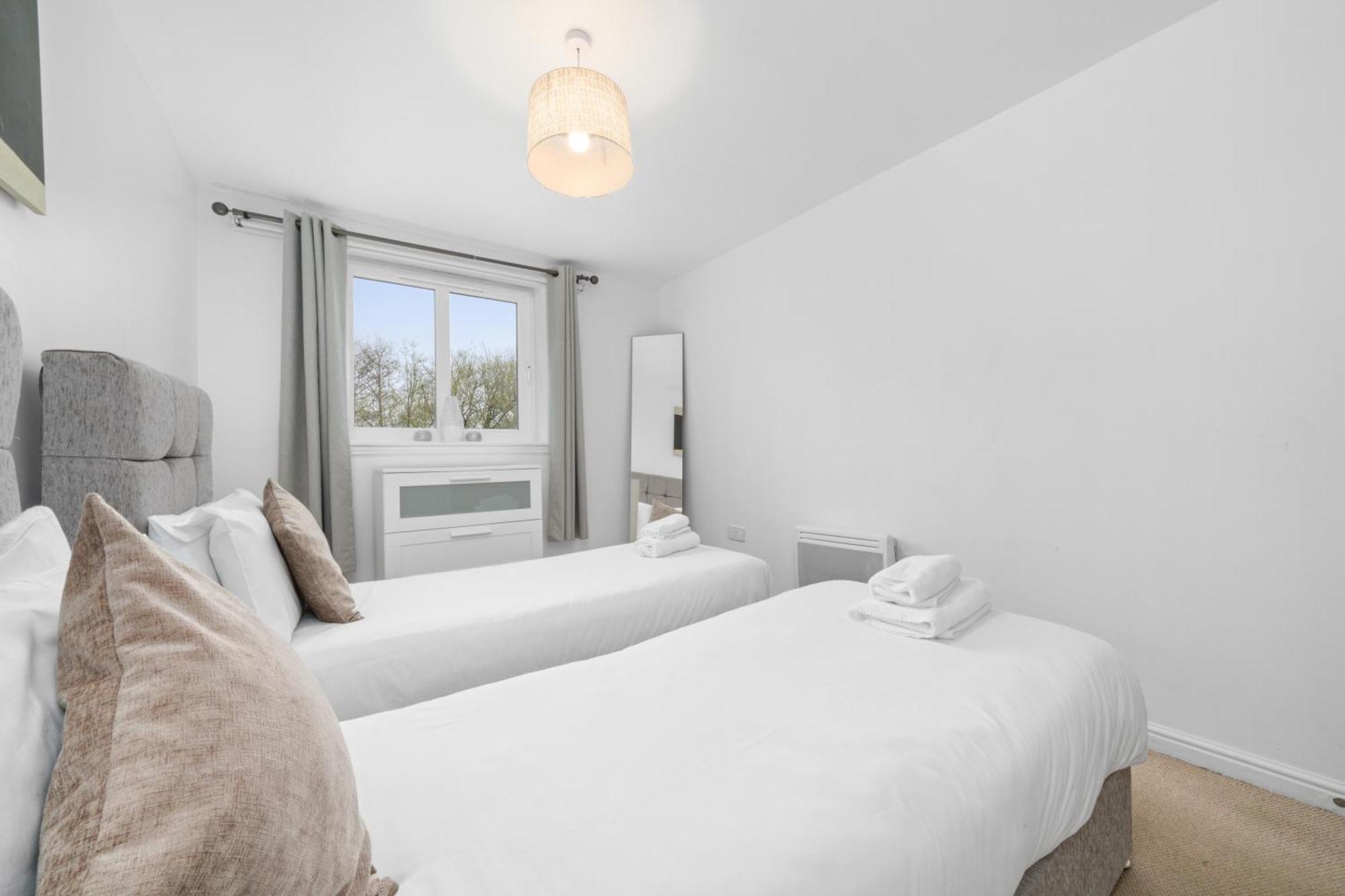 Saughton Suite With Views Of Water Of Leith Εδιμβούργο Εξωτερικό φωτογραφία